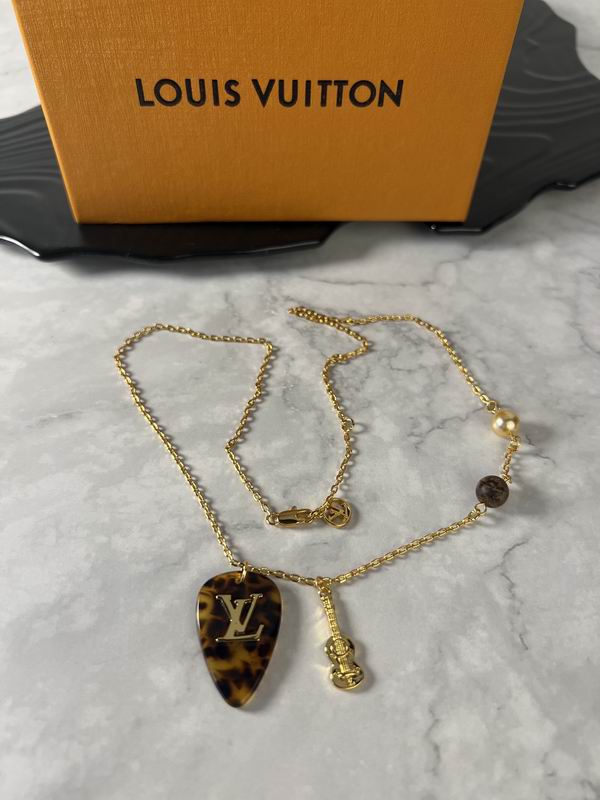LV Necklace 04yxh118
